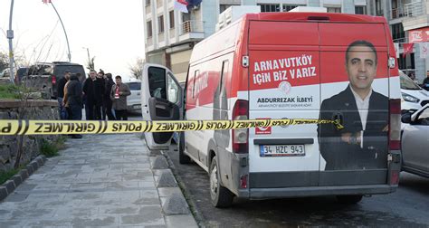 A­r­n­a­v­u­t­k­ö­y­’­d­e­ ­Y­e­n­i­d­e­n­ ­R­e­f­a­h­ ­P­a­r­t­i­s­i­ ­s­e­ç­i­m­ ­a­r­a­c­ı­n­a­ ­s­i­l­a­h­l­ı­ ­s­a­l­d­ı­r­ı­